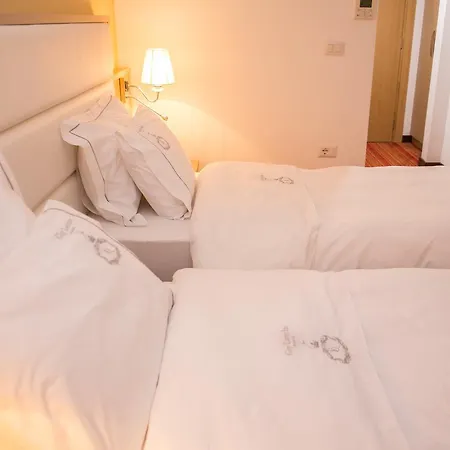 Santa Quaranta Premium Resort Sarande