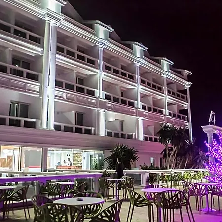 سانتا كوارانتا بريميوم 5* ساراندا
