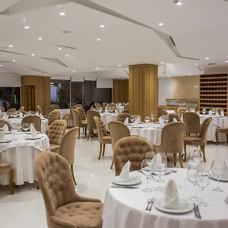 리조트 Santa Quaranta Premium